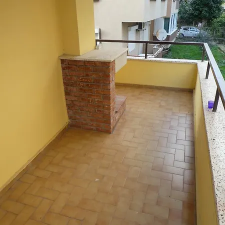 Apartamento 3+1 Merkez Denize 50 Mt.daire *